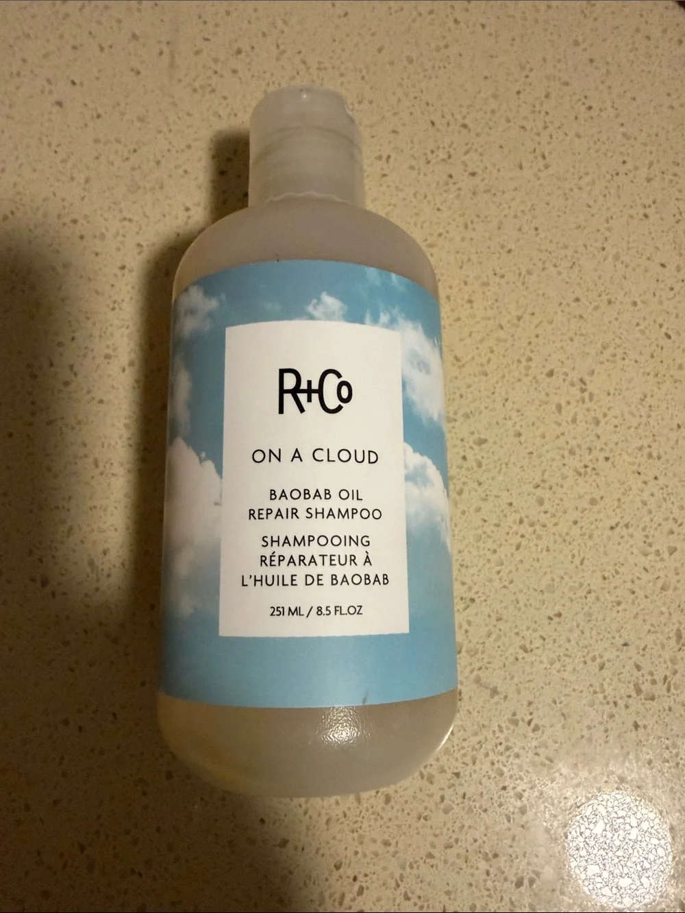 R+Co On A Cloud Repair Shampoo - Light Blue